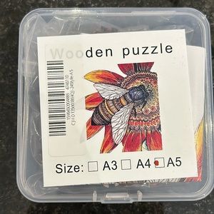 Wooden Bee Jigsaw Puzzle